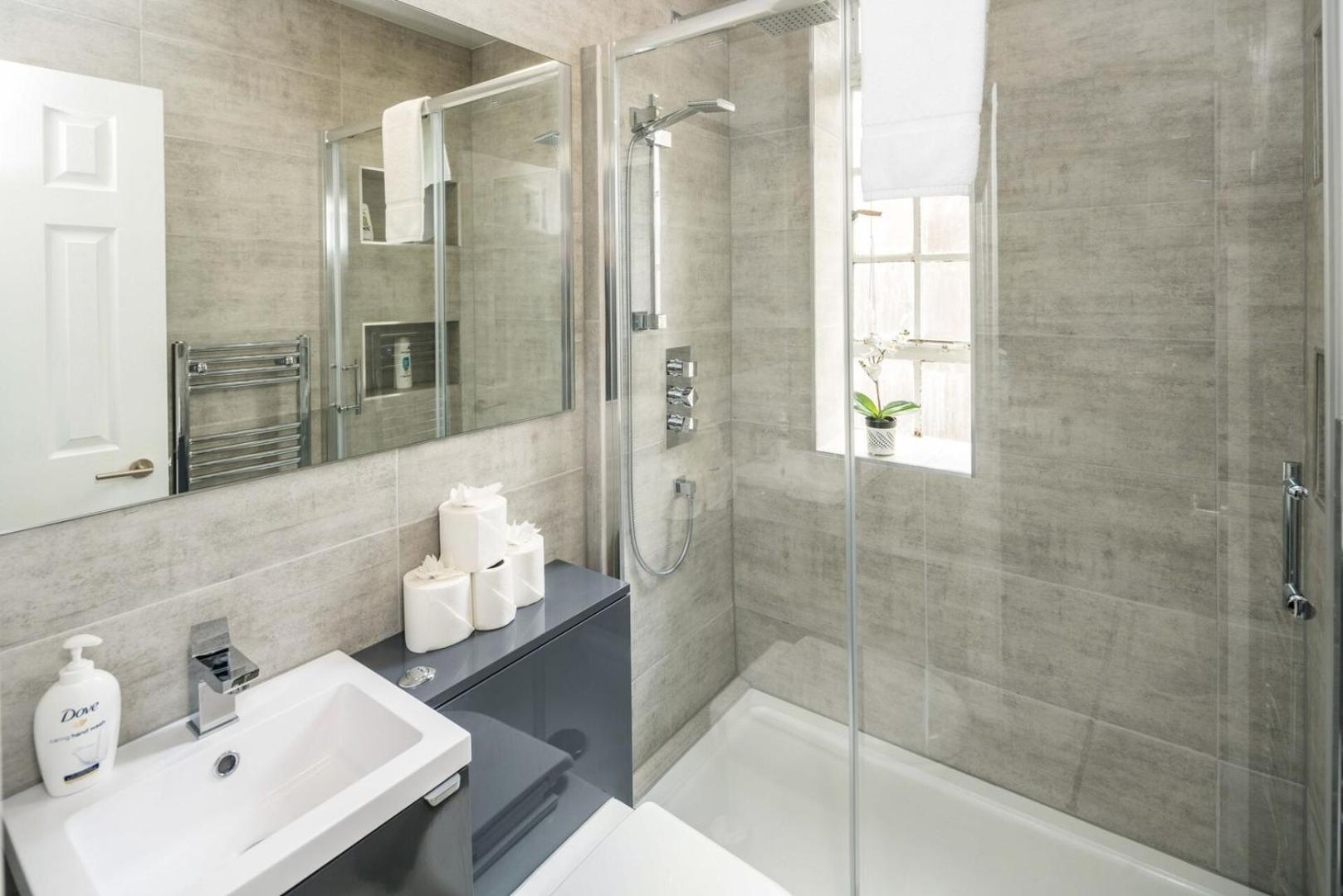 New Sleek & Modern Studio In The Heart Of Chelsea Londres Extérieur photo